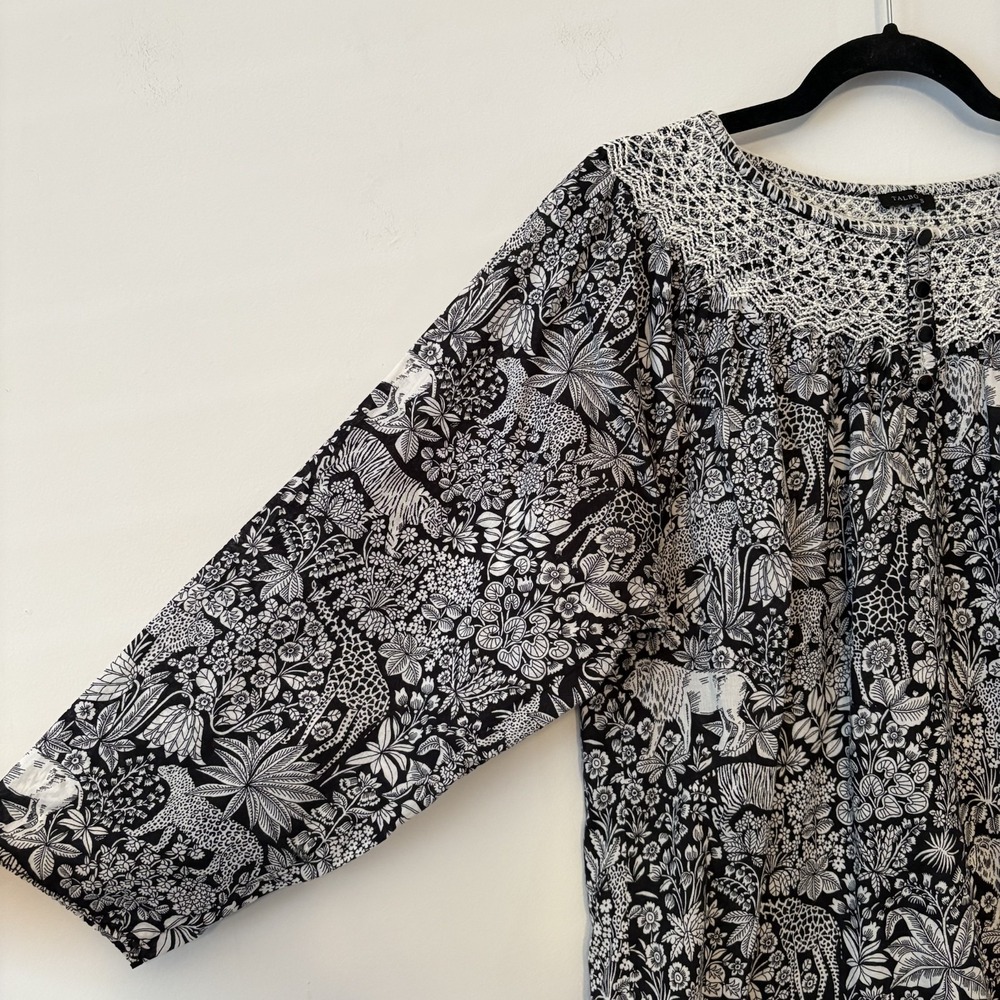 Talbots‎ 100% Cotton Big Cat Print Embroidered Blouse Size L? Novelty Lion Tiger - Picture 6 of 10